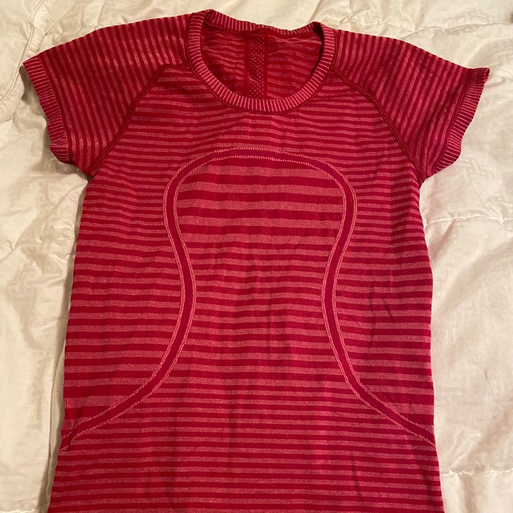 lululemon swiftly tech short sleeve shirt size 6